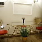 Ss Kekezi فندق Gjirokastër