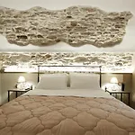Ss Kekezi Hotel