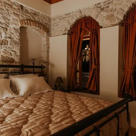 酒店 Ss Kekezi Gjirokastër