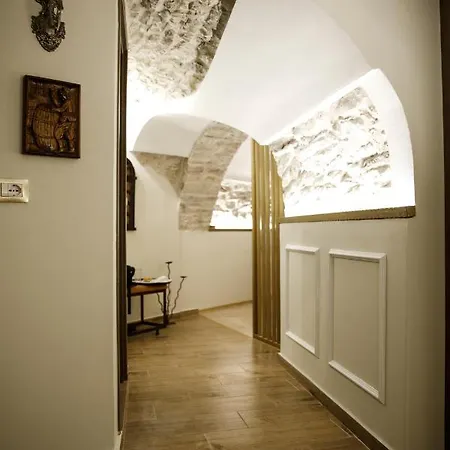 Ss Kekezi * Gjirokastër