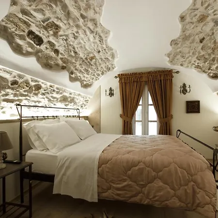 Ss Kekezi Gjirokastër